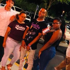 Meet your Posher, Khalil